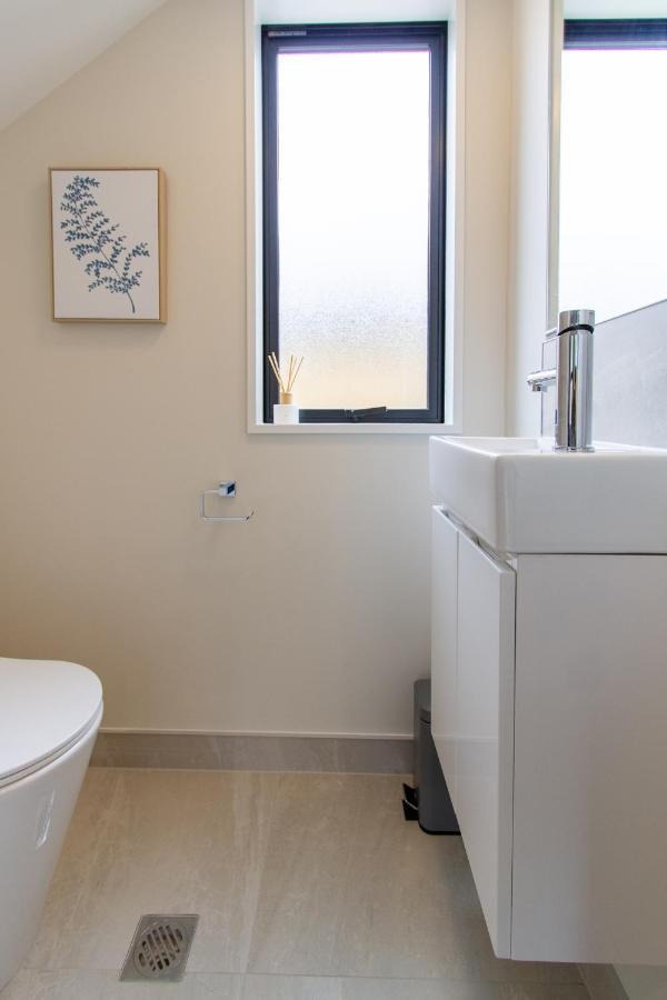 3 Bed 2.5 Bath Riccarton W/Games Room Christchurch Exteriér fotografie